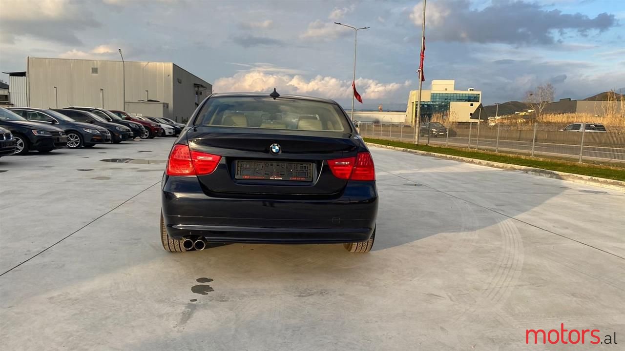 2010' BMW 225 photo #3