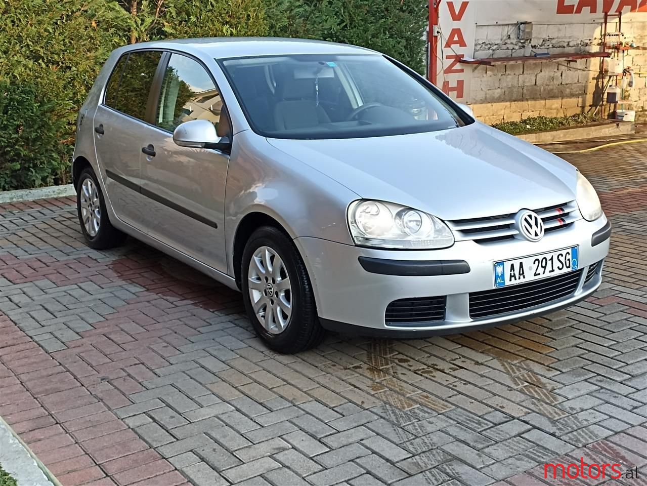 2005' Volkswagen Golf photo #5