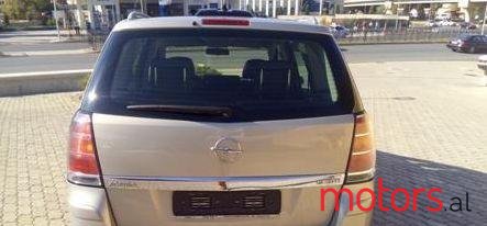 2005' Opel Zafira photo #2