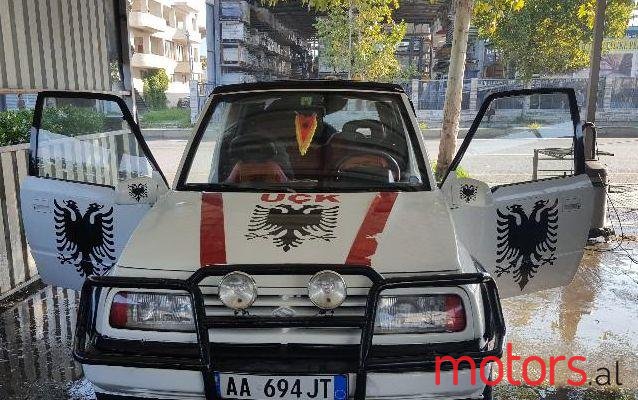 1990' Suzuki Vitara photo #2
