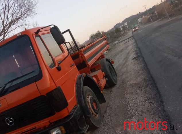 1989' Mercedes-Benz Kamion photo #1