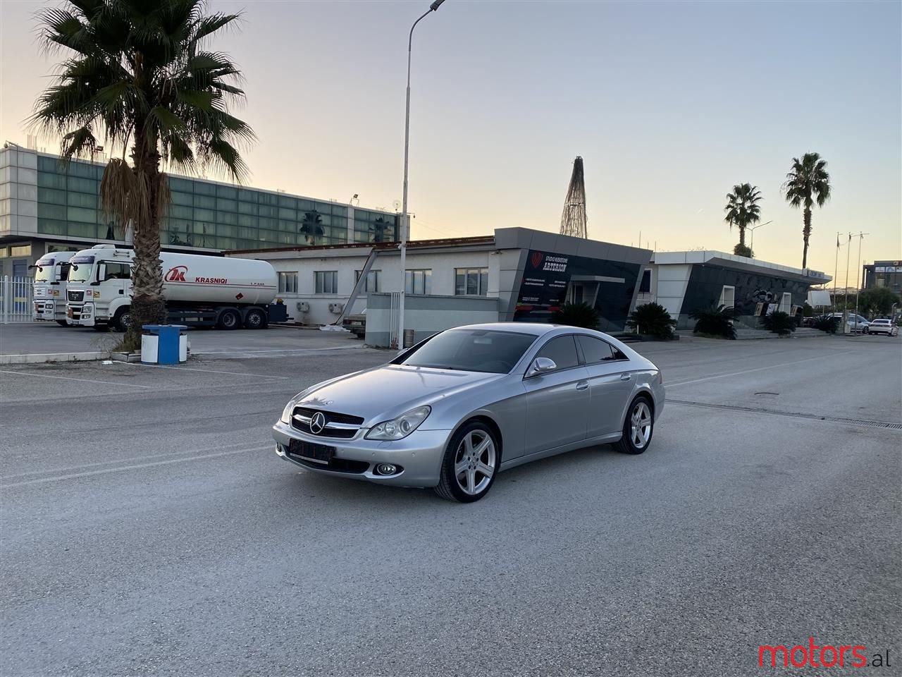 2006' Mercedes-Benz CLS 320 photo #3