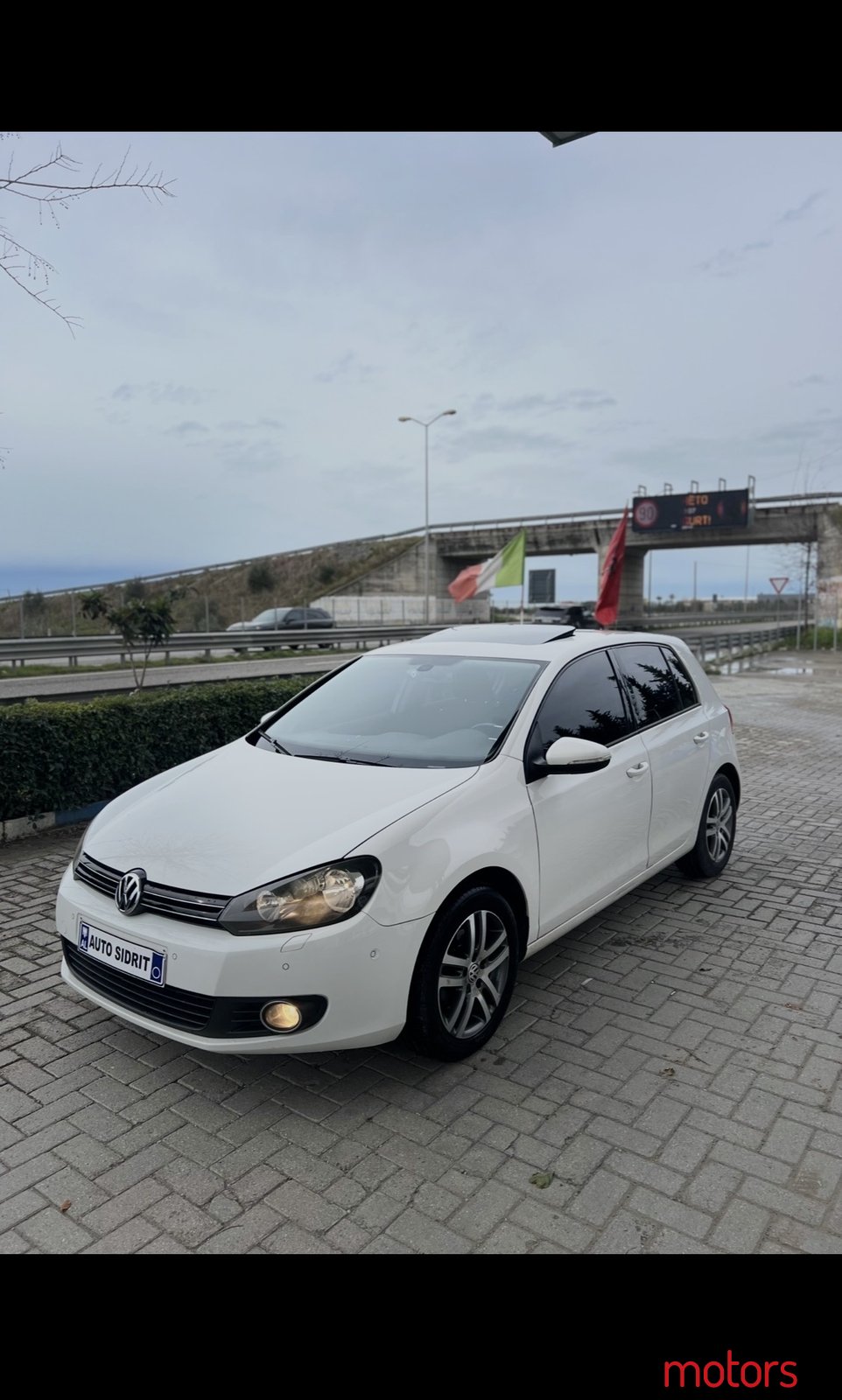 2012' Volkswagen photo #1