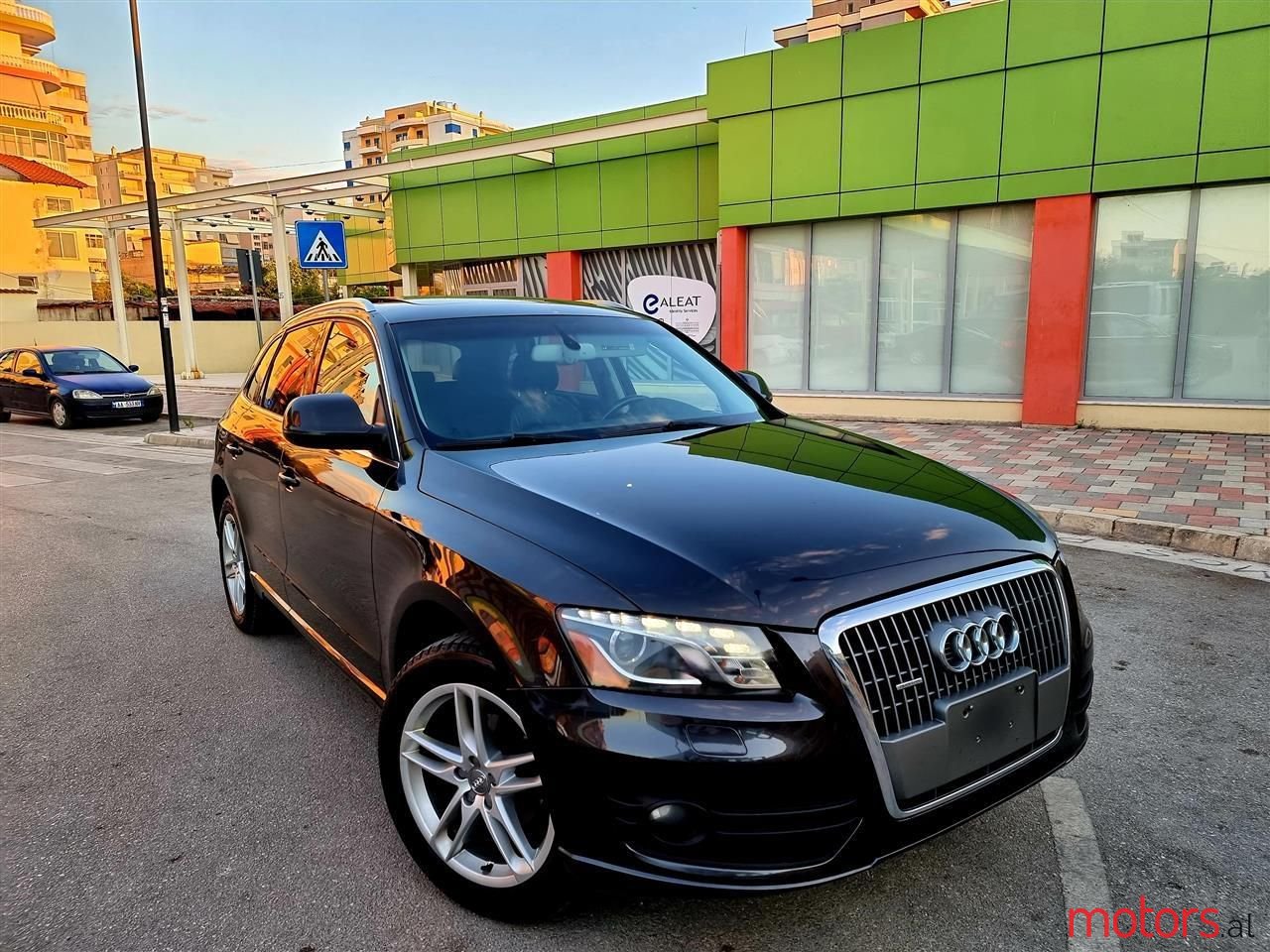 2011' Audi Q5 photo #5