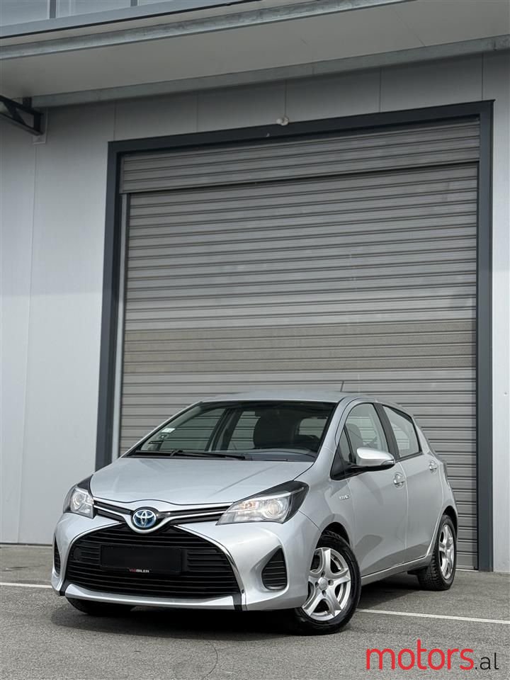 2015' Toyota Yaris photo #1