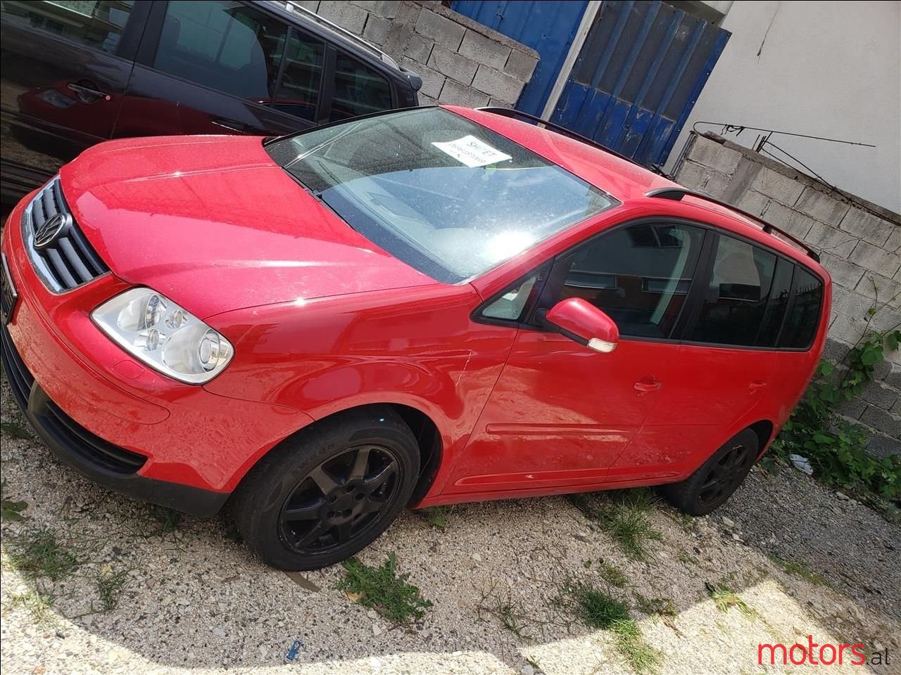 2007' Volkswagen Touran photo #6