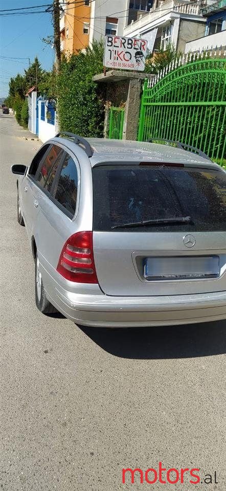 2003' Mercedes-Benz 220 photo #4