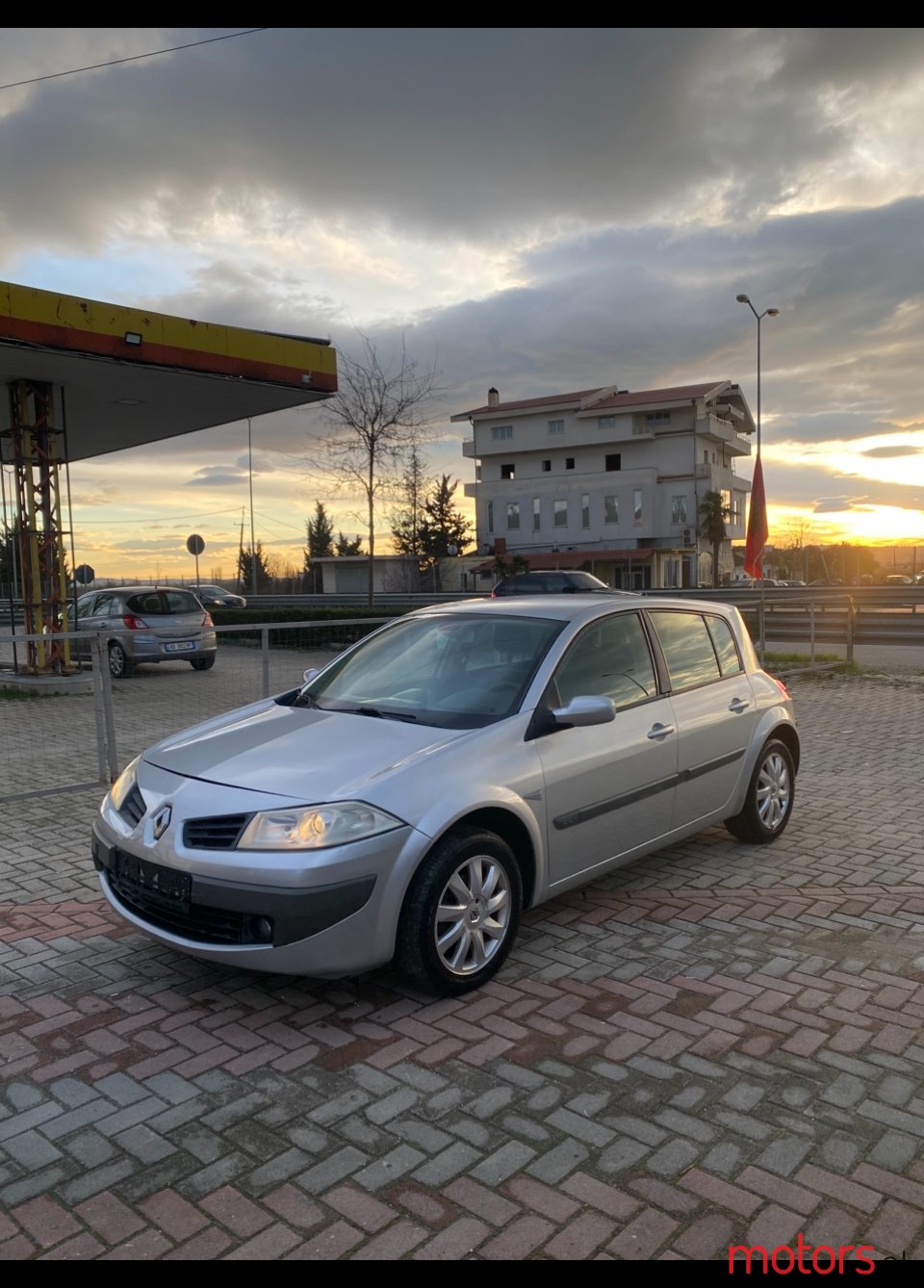 2007' Renault Megane photo #1