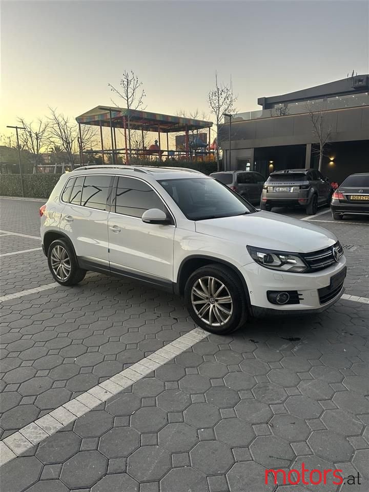 2014' Volkswagen Tiguan photo #6