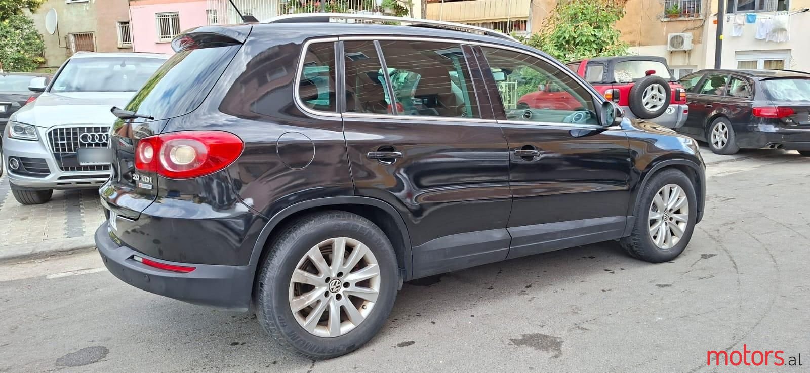 2008' Volkswagen Tiguan photo #3