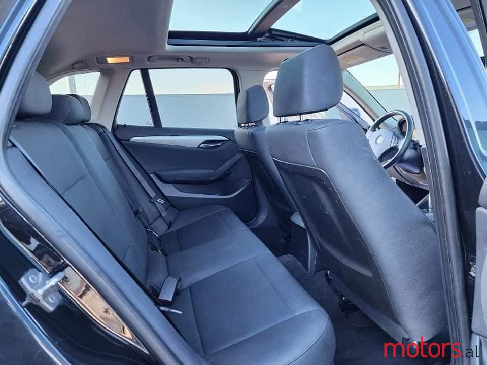 2011' BMW X1 photo #2