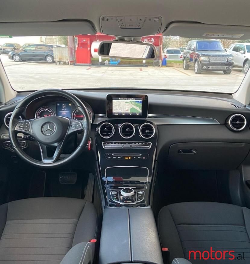 2015' Mercedes-Benz GLC 220 photo #3