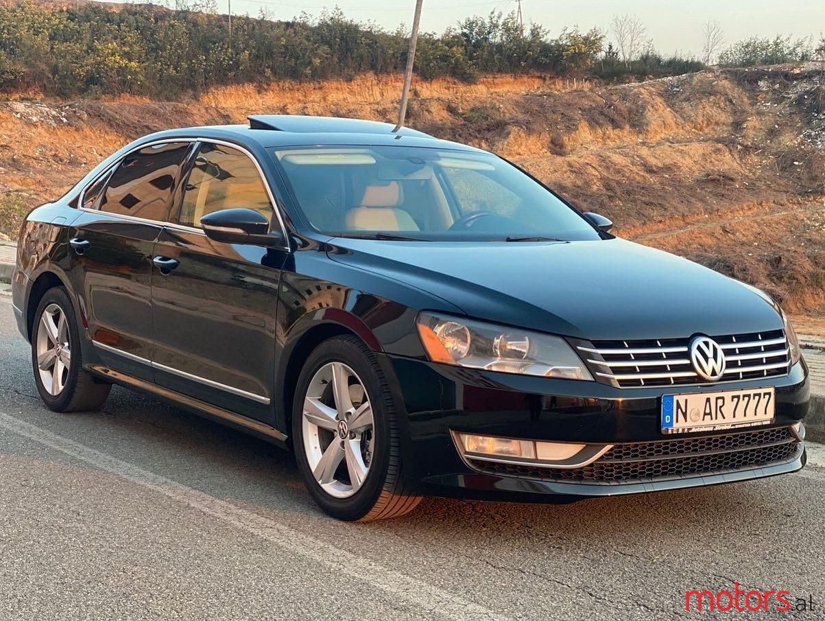 2012' Volkswagen Passat photo #5