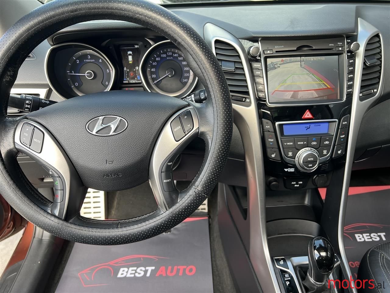 2012' Hyundai i30 photo #6