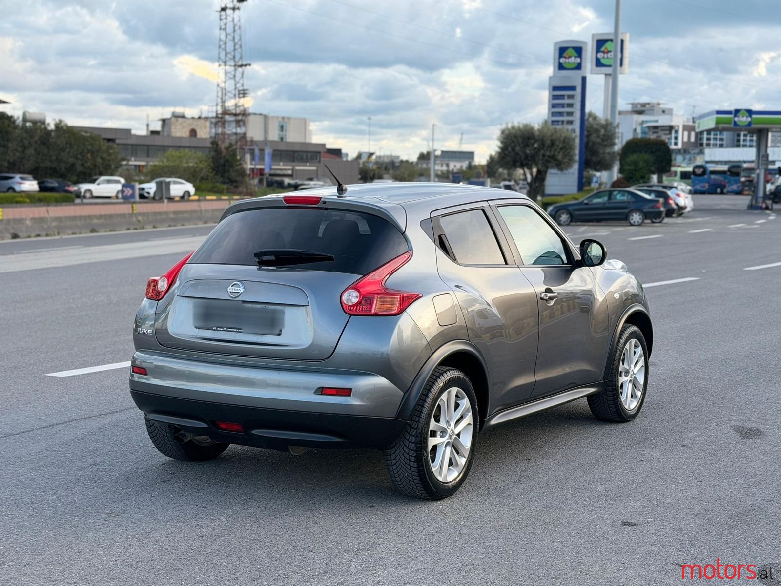 2012' Nissan Juke photo #5