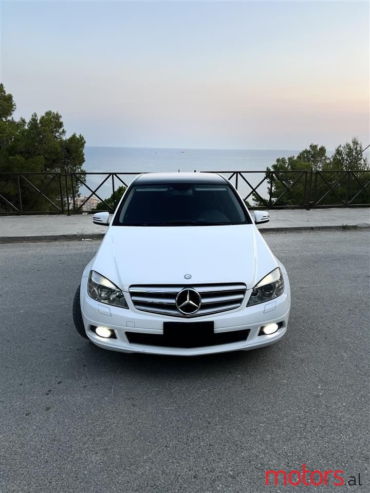 2010' Mercedes-Benz C 220 photo #3