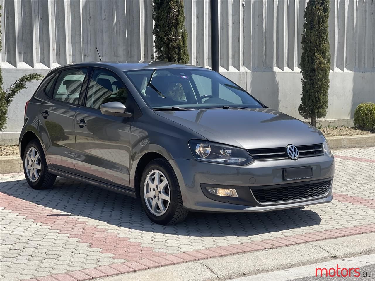 2010' Volkswagen Polo photo #5