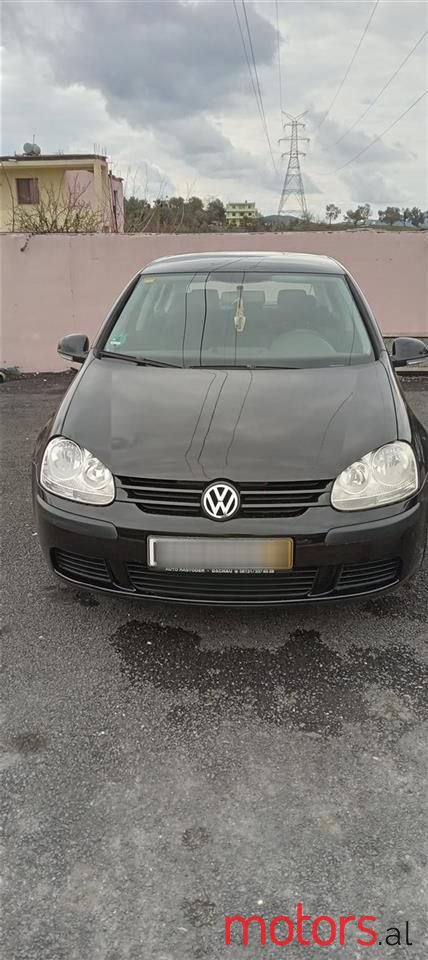 2005' Volkswagen Golf photo #2