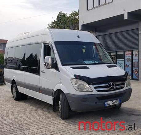 2009' Mercedes-Benz 300 photo #2