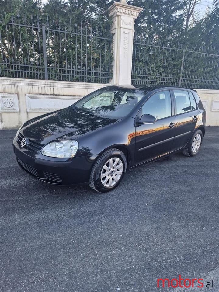 2006' Volkswagen Golf photo #2