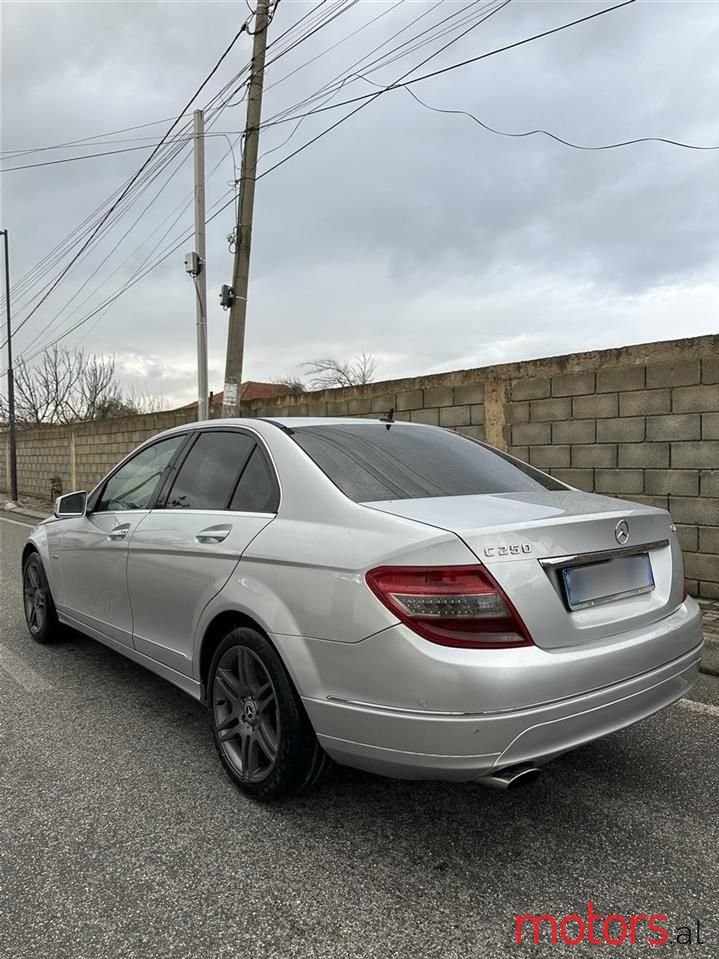 2010' Mercedes-Benz C 220 photo #6