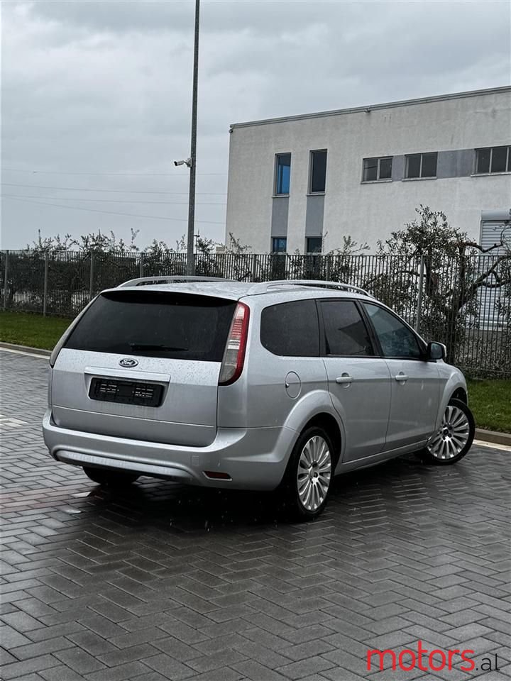 2008' Ford Focus photo #2