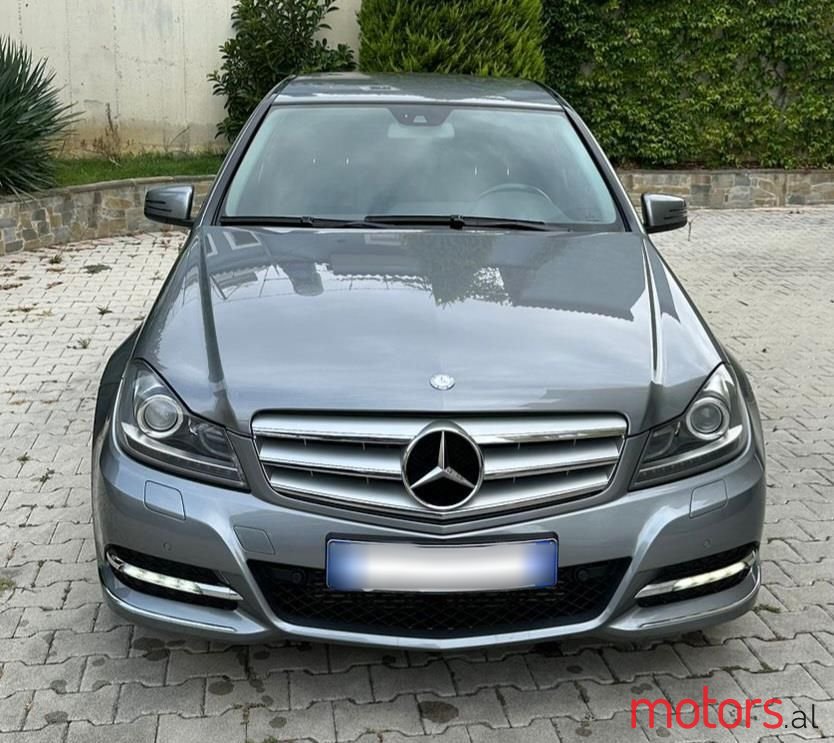 2012' Mercedes-Benz C 220 photo #6