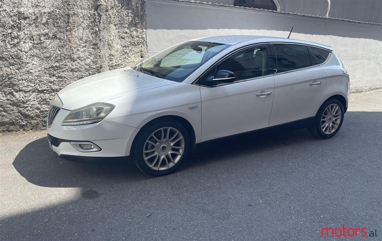 2009' Lancia Delta photo #5