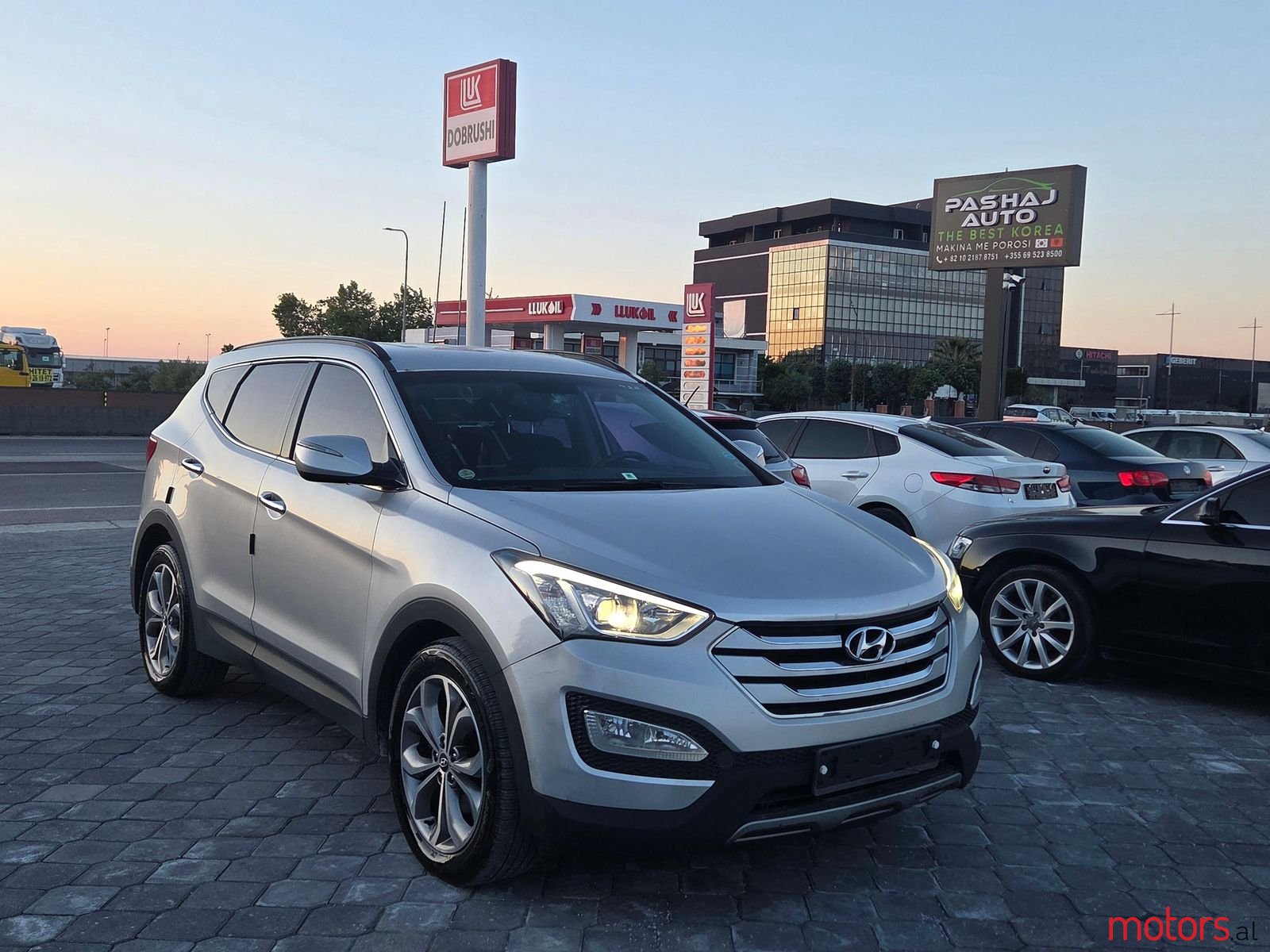 2013' Hyundai Santa Fe photo #1