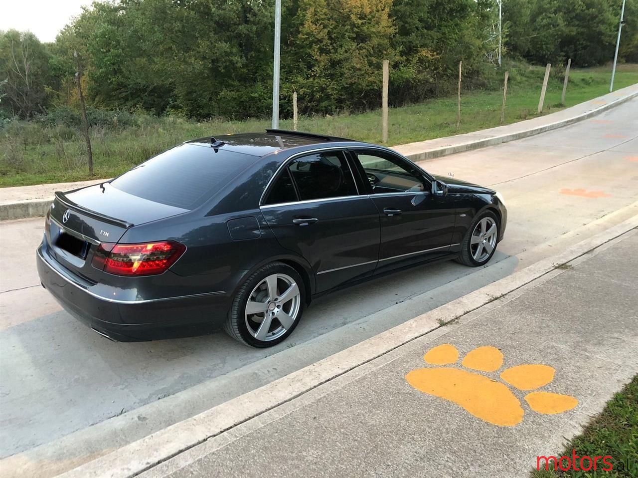 2010' Mercedes-Benz E 350 photo #4