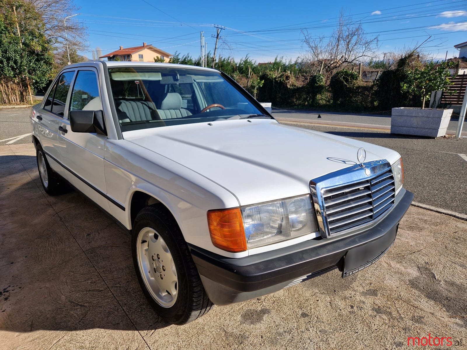 1991' Mercedes-Benz 190 photo #1