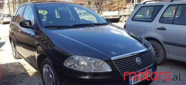 2006' Fiat Croma photo #1