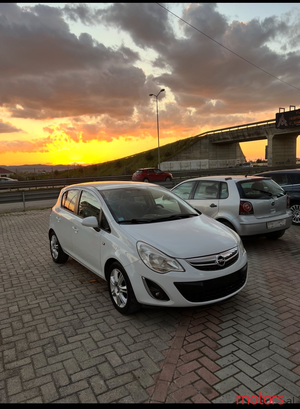 2013' Opel Corsa photo #2