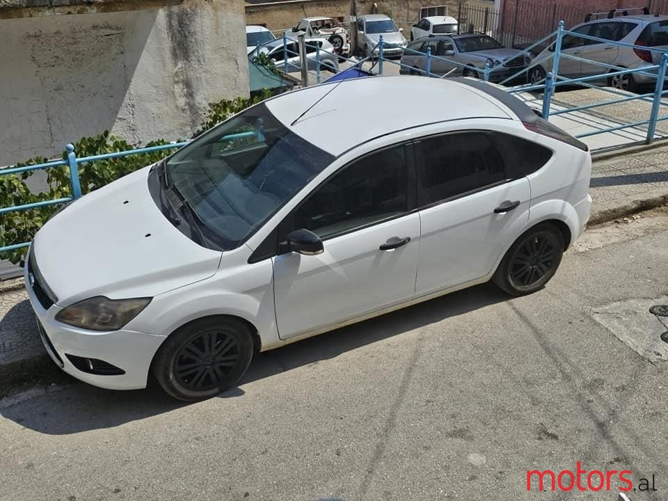 2011' Ford Focus photo #3