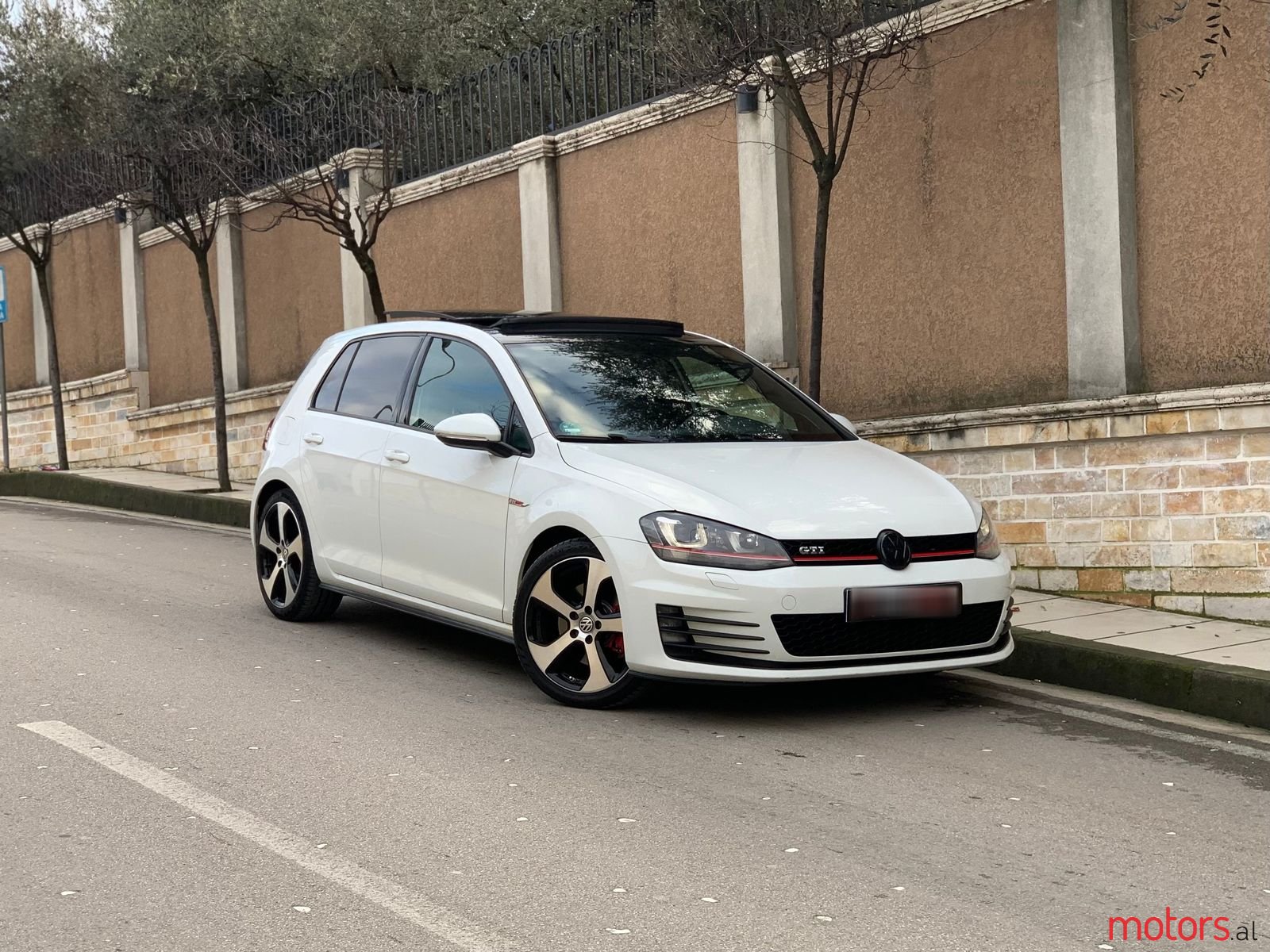 2014' Volkswagen Golf photo #4