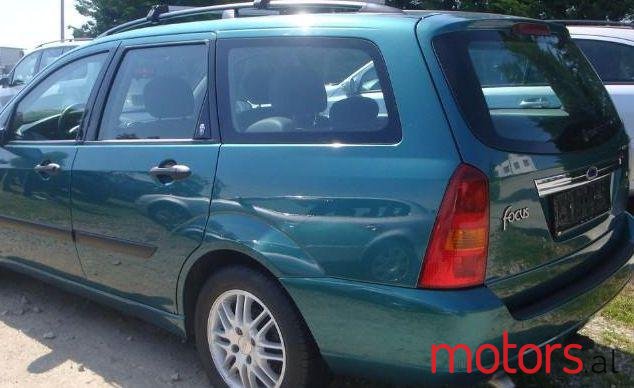 2001' Ford Focus photo #1