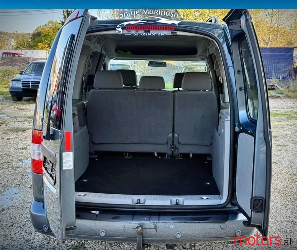 2009' Volkswagen Caddy photo #3