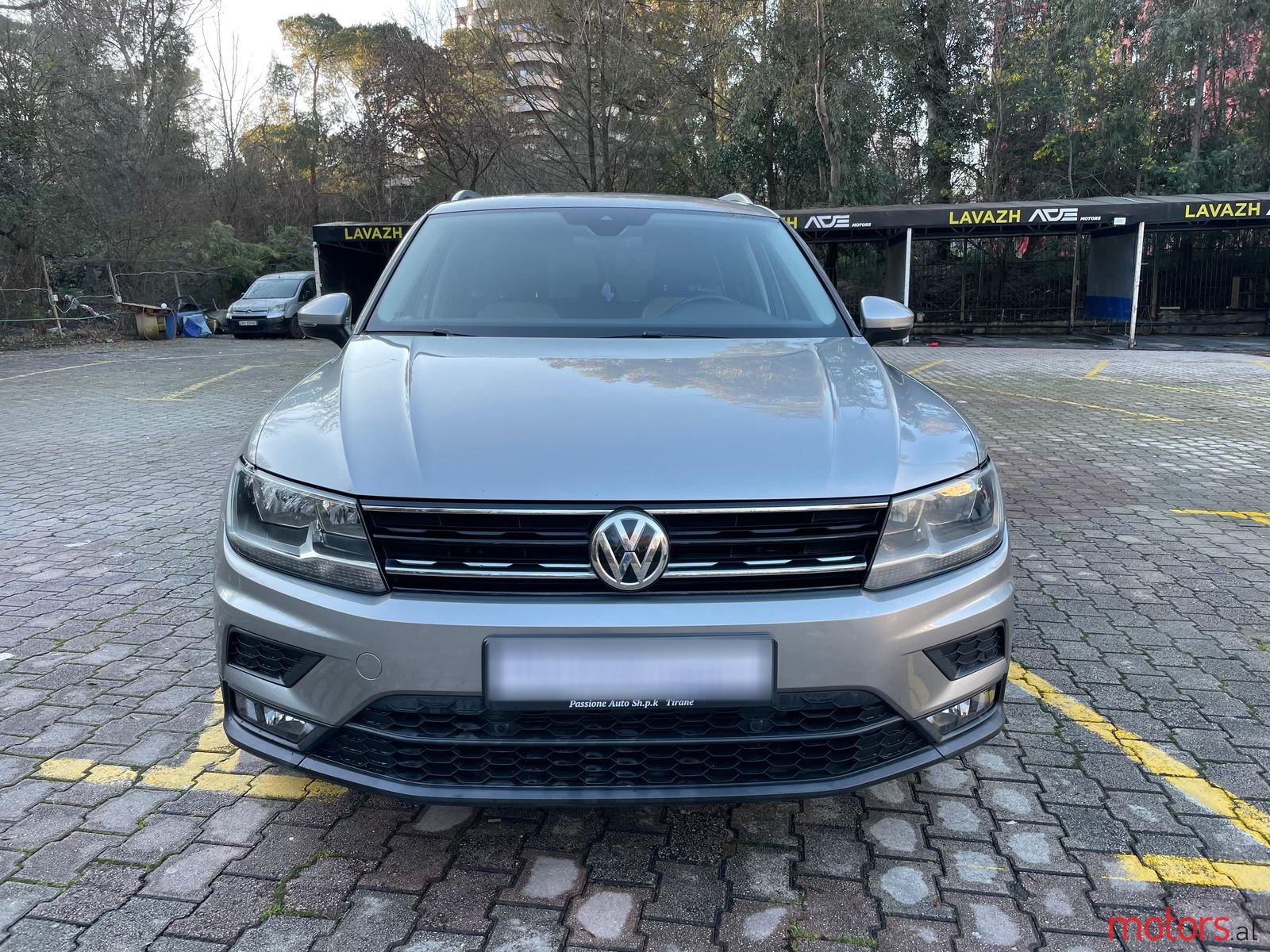 2018' Volkswagen Tiguan photo #6