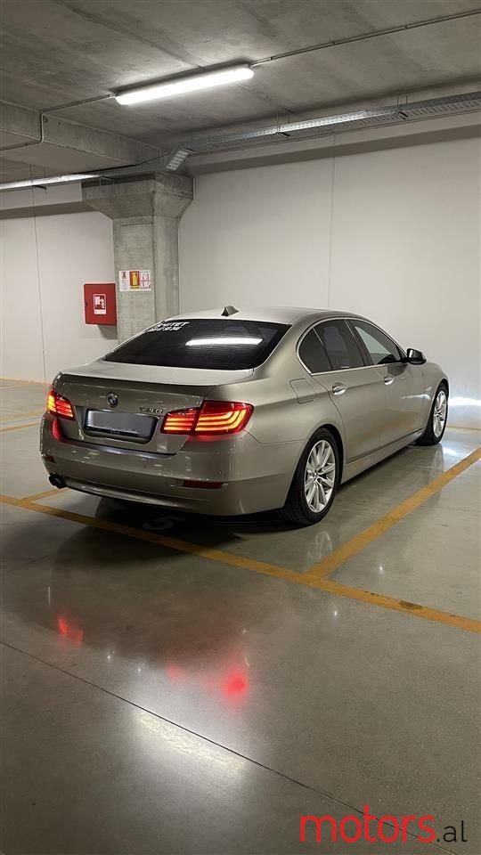 2015' BMW 528 photo #5