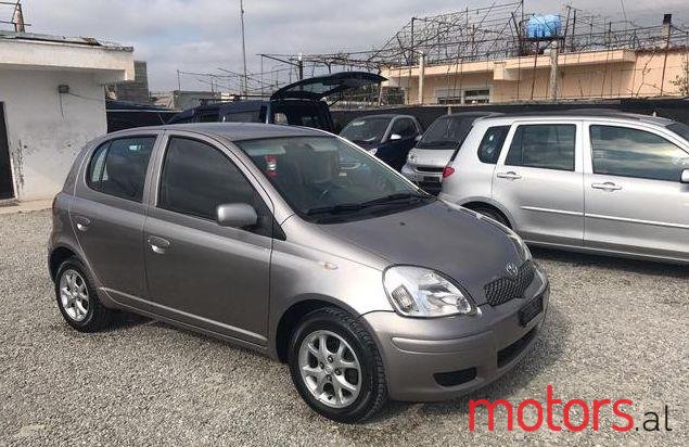 2005' Toyota Yaris photo #2