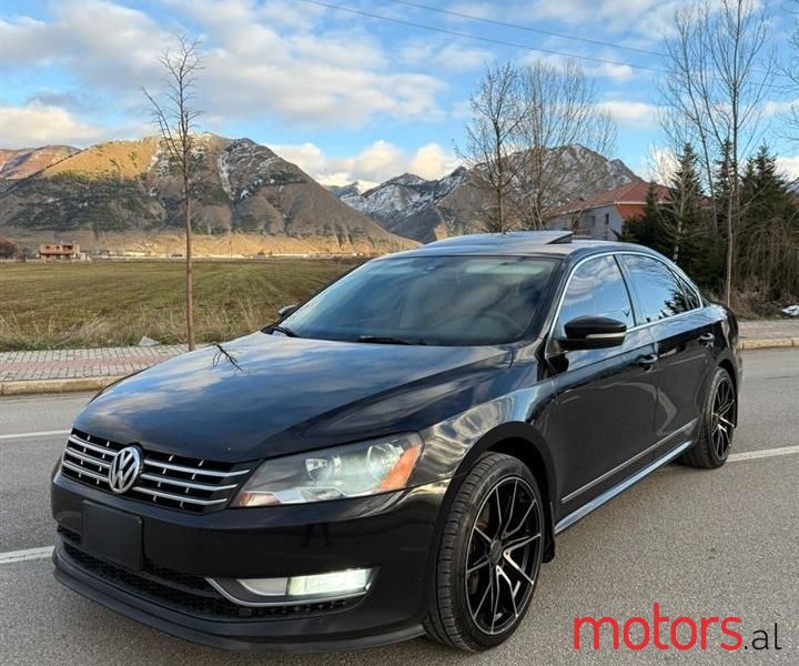 2014' Volkswagen Passat photo #3