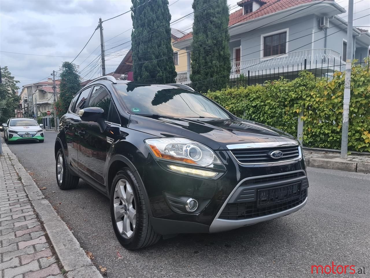 2012' Ford Kuga photo #1