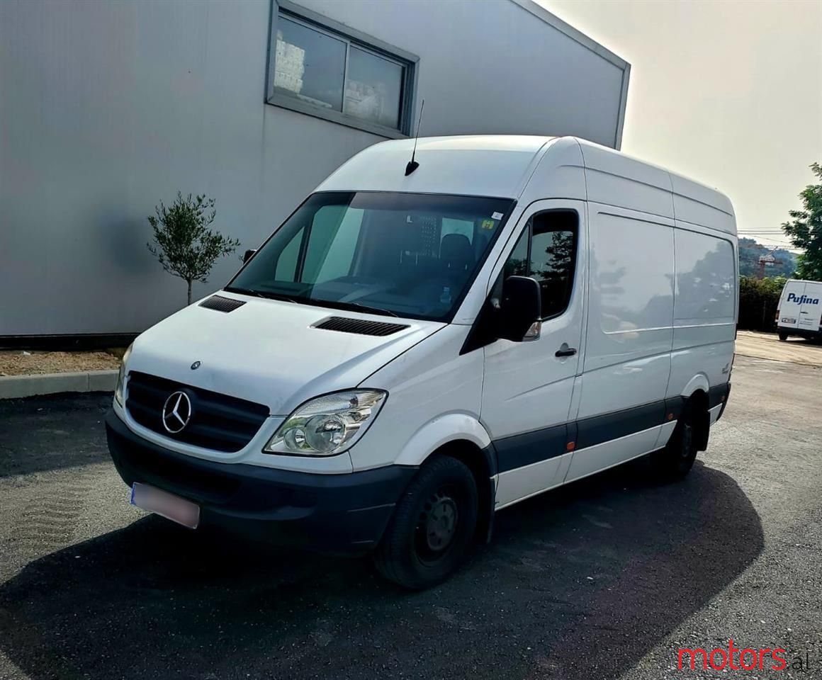 2010' Mercedes-Benz Sprinter photo #1
