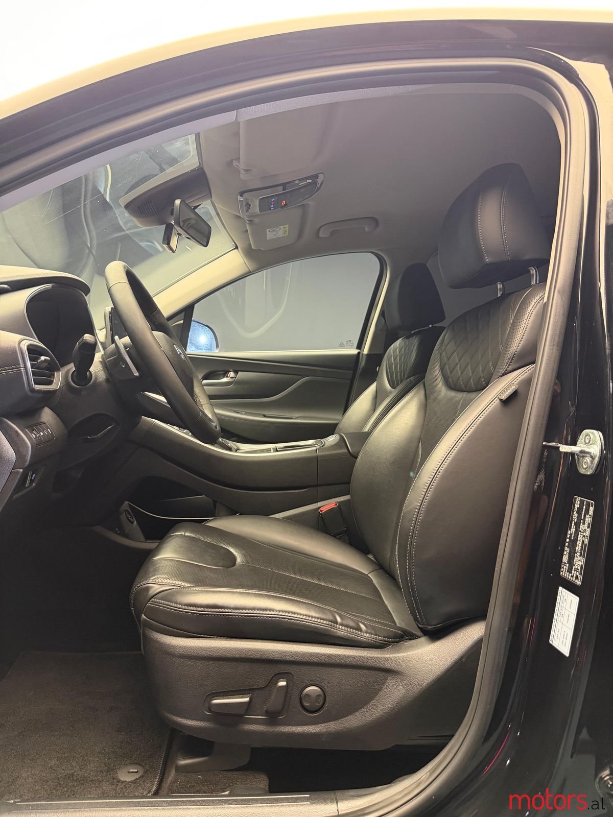 2021' Hyundai Santa Fe photo #5