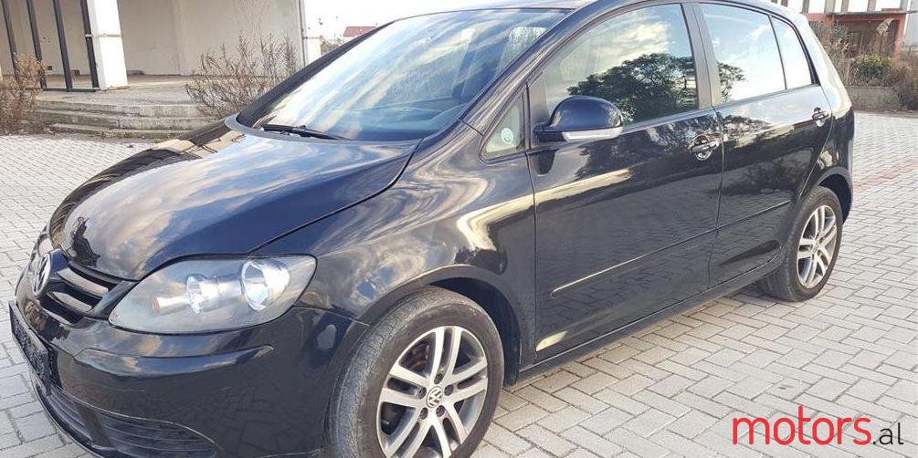 2007' Volkswagen Golf Plus photo #1