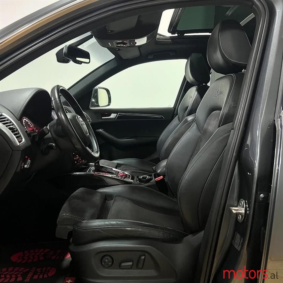 2012' Audi Q5 photo #6