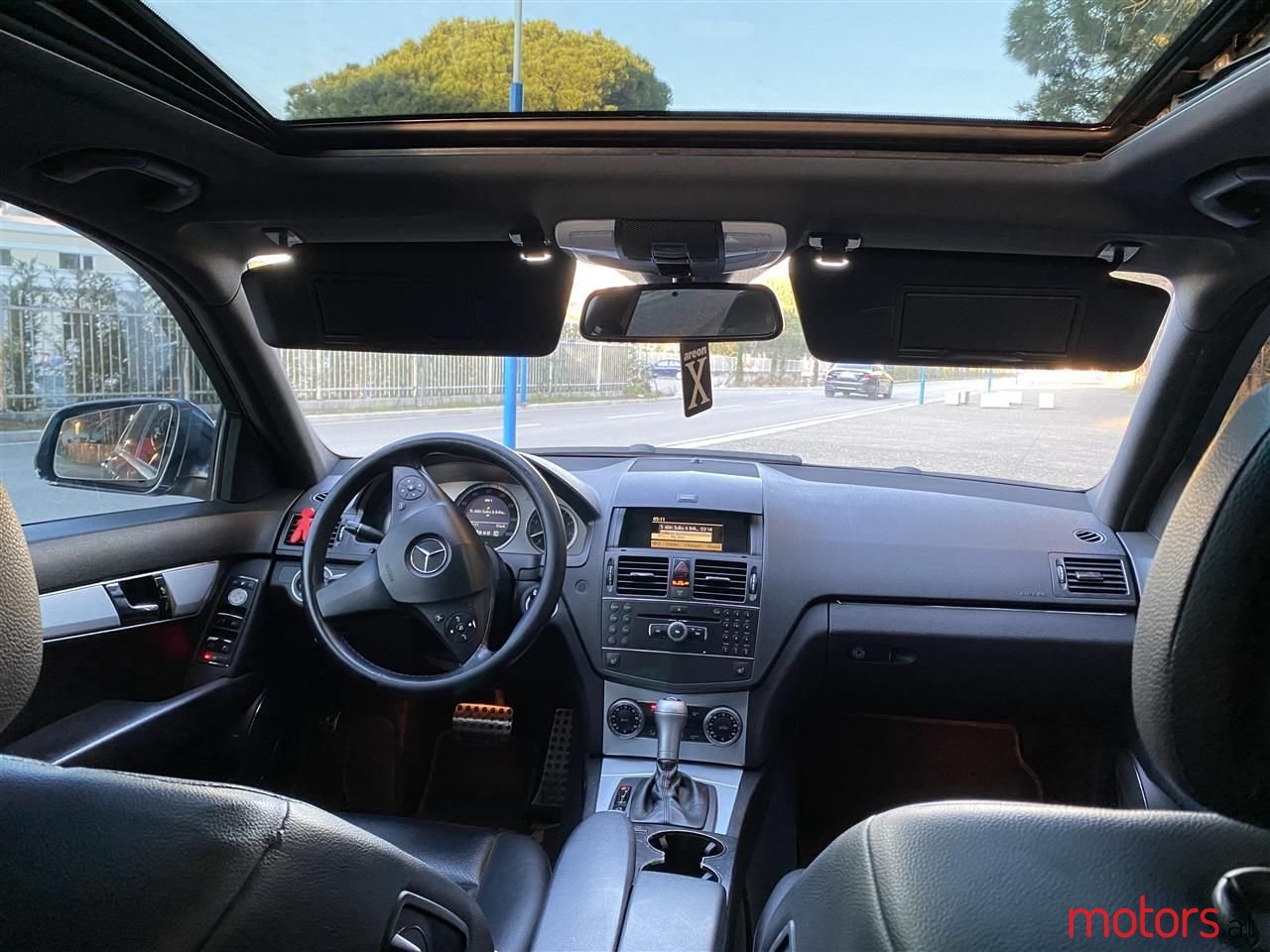 2009' Mercedes-Benz C 300 photo #4