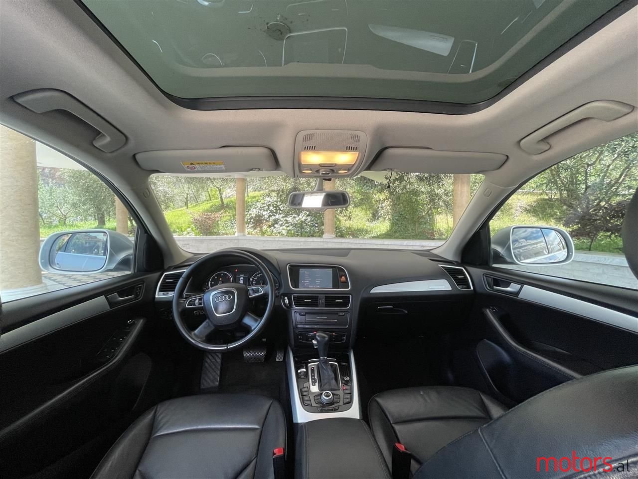 2011' Audi Q5 photo #6