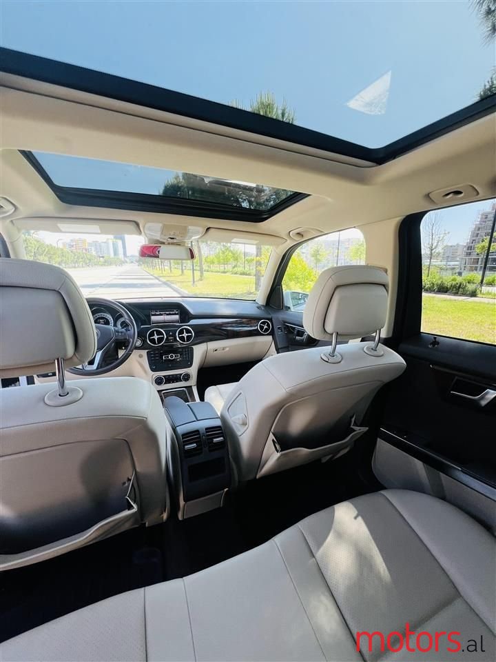 2013' Mercedes-Benz GLK 250 photo #6