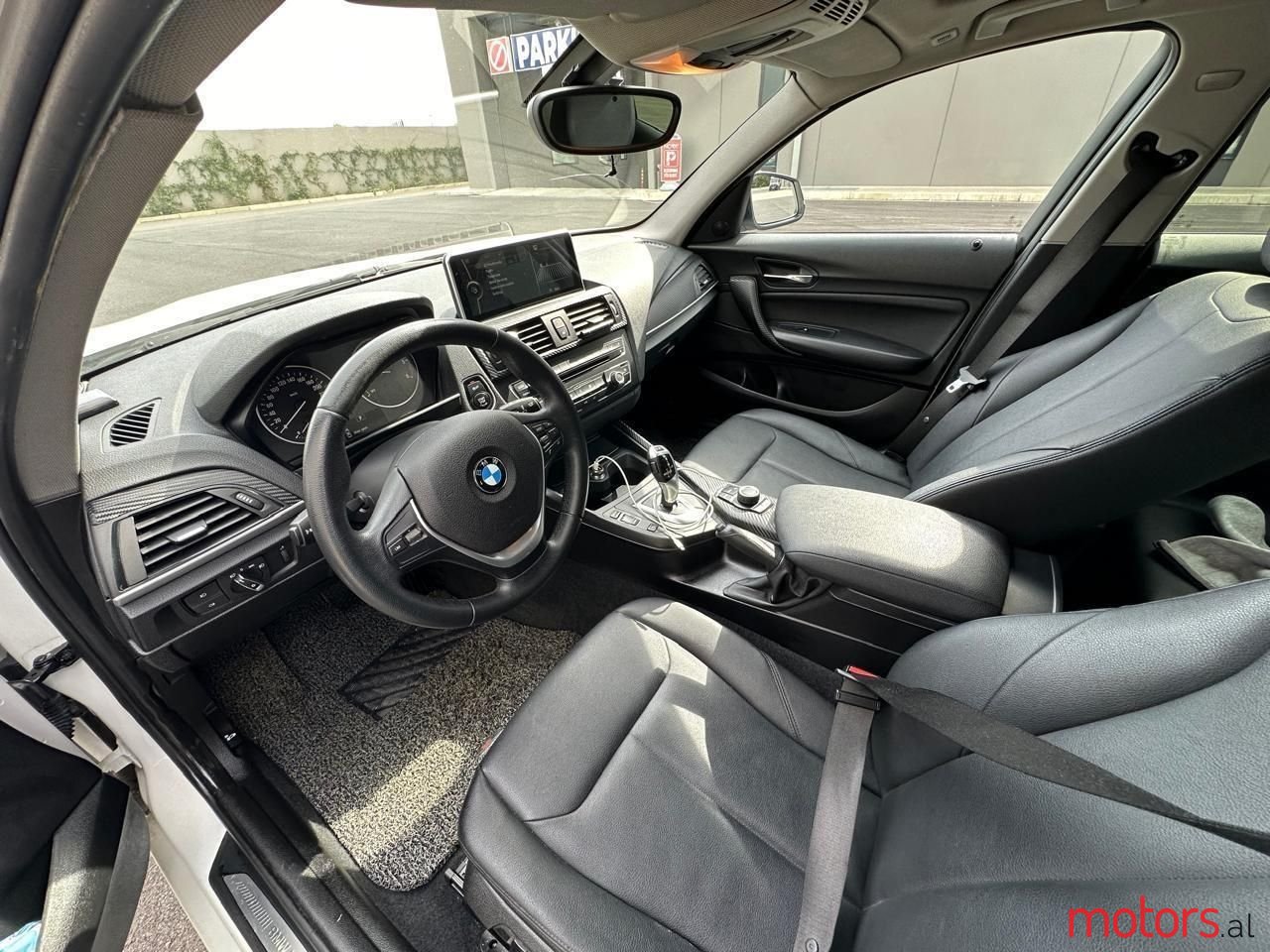 2014' BMW 118 photo #2